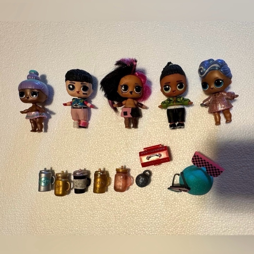 L.O.L. Surprise! Doll Set with Pink and Gold Accents